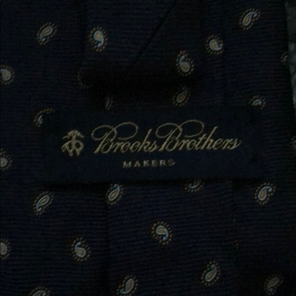 Brooks brothers set of 4 mens ties - Picture 5 of 6
